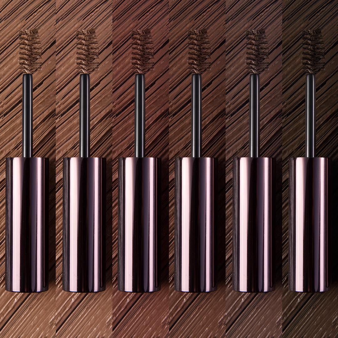 HourglassMakeup's tweet photo. Paired with a unique dual-sided brush, our #ArchBrow Volumizing Fiber Gel helps you achieve your desired brow look from perfectly sculpted to perfectly untamed. Available in 6 shades:
1. Blonde
2. Warm Blonde
3. Auburn
4. Soft Brunette
5. Warm Brunette
6. Dark Brunette https://t.co/KDjb2h27YR