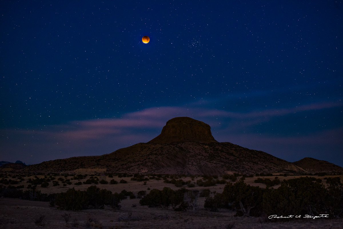Super Blue Blood Moon Cabezon Peak NM. I had forgotten how dark it gets durning a lunar eclipse (if you are in dark place like Cabezon!)
#superbluebloodmoon #supermoon <a href="/photoEphemeris/">Photo Ephemeris</a> <a href="/KRQEMark/">News Junkie</a> <a href="/ByronKOAT/">Byron Morton KOAT</a> <a href="/KOB4/">KOB 4</a> <a href="/BLMNewMexico/">Bureau of Land Management New Mexico</a> #cabezonpeak #NMTrue  @nm_outside