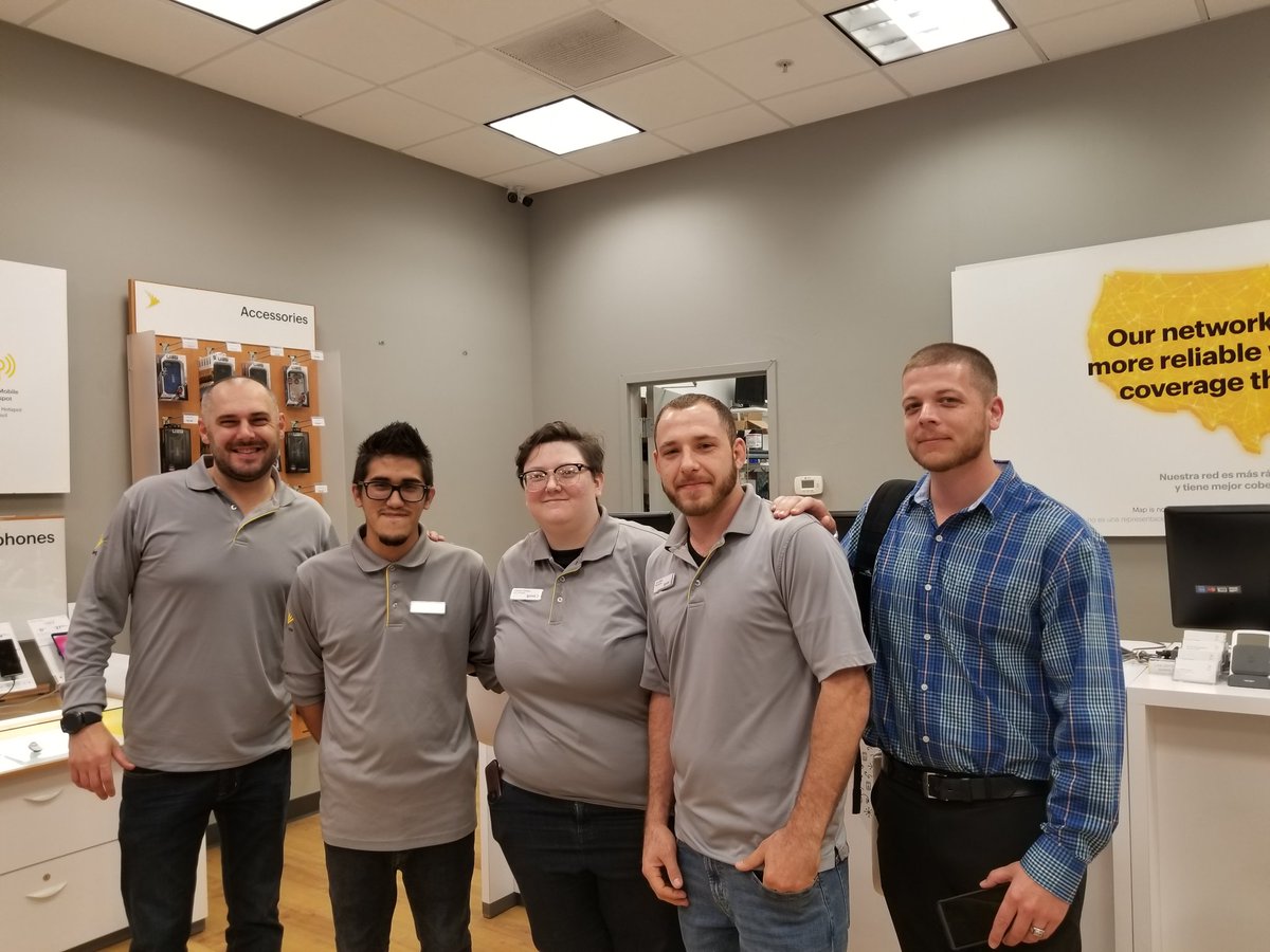 Kris Spragg (@krisspragg) on Twitter photo <a href="/brianb239/">Brian C Buonantuono</a> continues to lead our @UniversalSprint stores in Florida to Elite performance! Energy in these stores reflect in their results, great visits! <a href="/brianb239/">Brian C Buonantuono</a> continues to lead our @UniversalSprint stores in Florida to Elite performance! Energy in these stores reflect in their results, great visits!