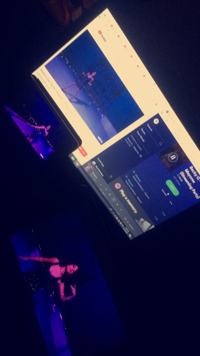 soyabrahamrod's tweet photo. 6 tabs open, the streaming playlist and I’m using all I have to make this come true. LET’S GET B WHERE SHE DESERVES🙌🏼❤️🔝 @iambeckyg #StreamingGameStrong #MayoresStreamingParty https://t.co/AnZuFj8Pgk