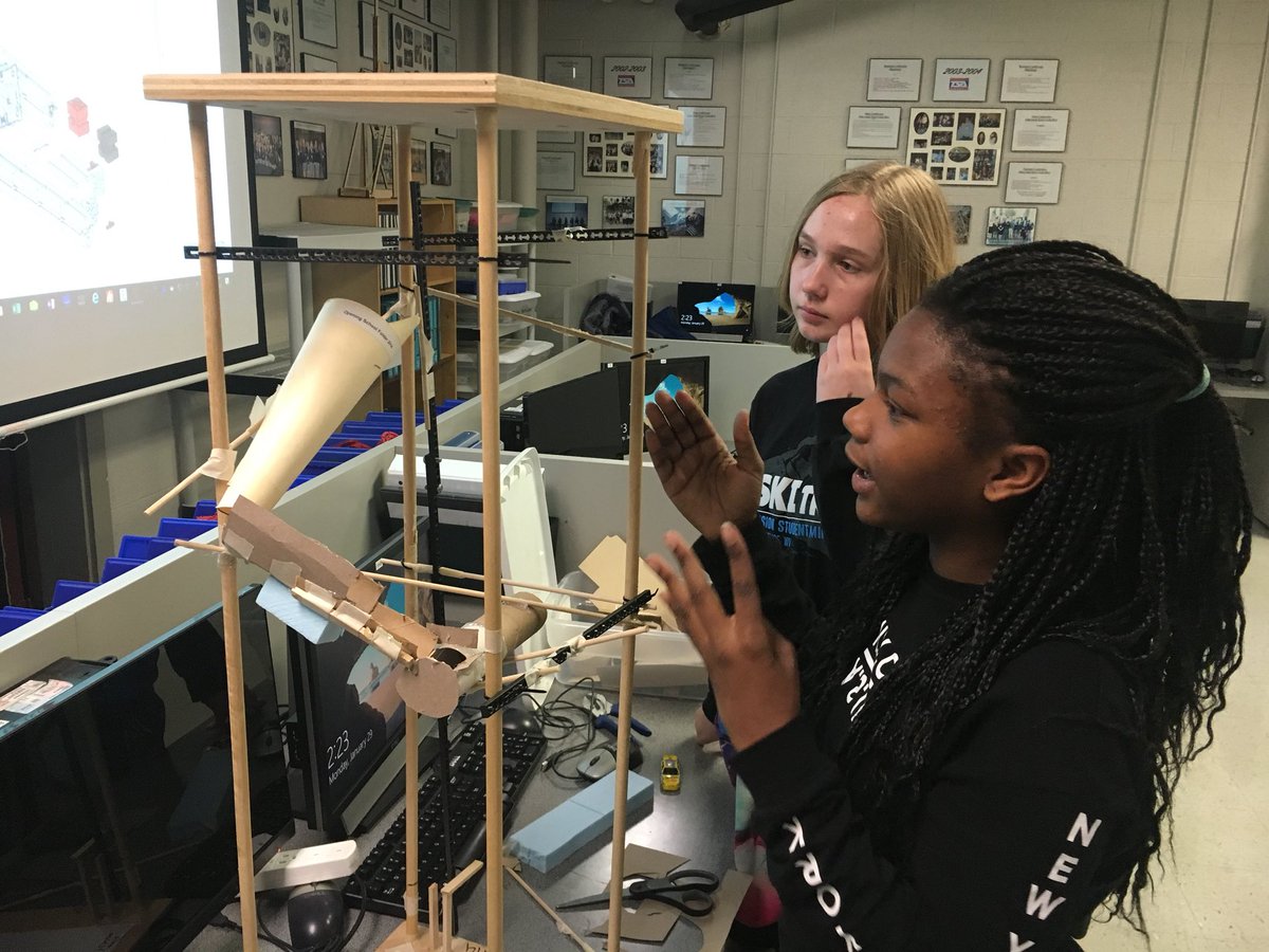 Blaze3364's tweet photo. During visit to Mr Livesay’s STEM Class and listening to them explain their project and how they had worked through some failures ! Good stuff by these wonderful students! @RMS_ORS @ORSchools @ChildressTonya https://t.co/hE3f4JEl4q