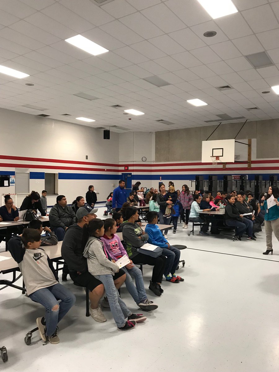 BNarbuth_ES's tweet image. Students excited about new track &amp;amp; field season. #VASSP #TeamSISD #HilleyNATION 🏃🏻🏃🏻‍♀️🏁