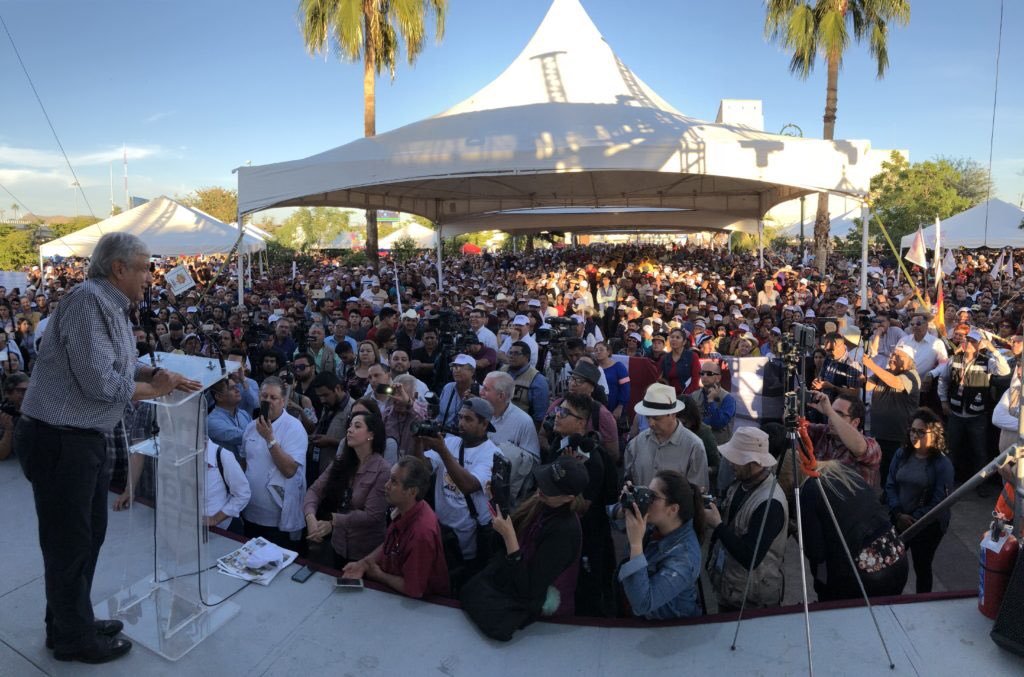 lopezobrador_'s tweet photo. Mañana daremos a conocer el plan para fortalecer la organización territorial de nuestro movimiento y evitar el fraude electoral, el único recurso que le queda a los de la mafia en el poder. 

Hoy hicimos asambleas en La Paz y en Hermosillo. https://t.co/OyeYDY1UDN