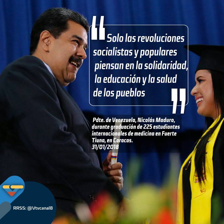 VTVcanal8's tweet photo. #BienClarito📌| Así lo dijo el Presidente @NicolasMaduro durante la graduación de 225 estudiantes internacionales de medicina. https://t.co/3uZaGDuPqJ