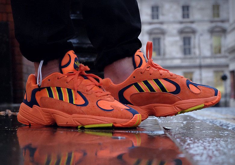 Sneaker News tweet media