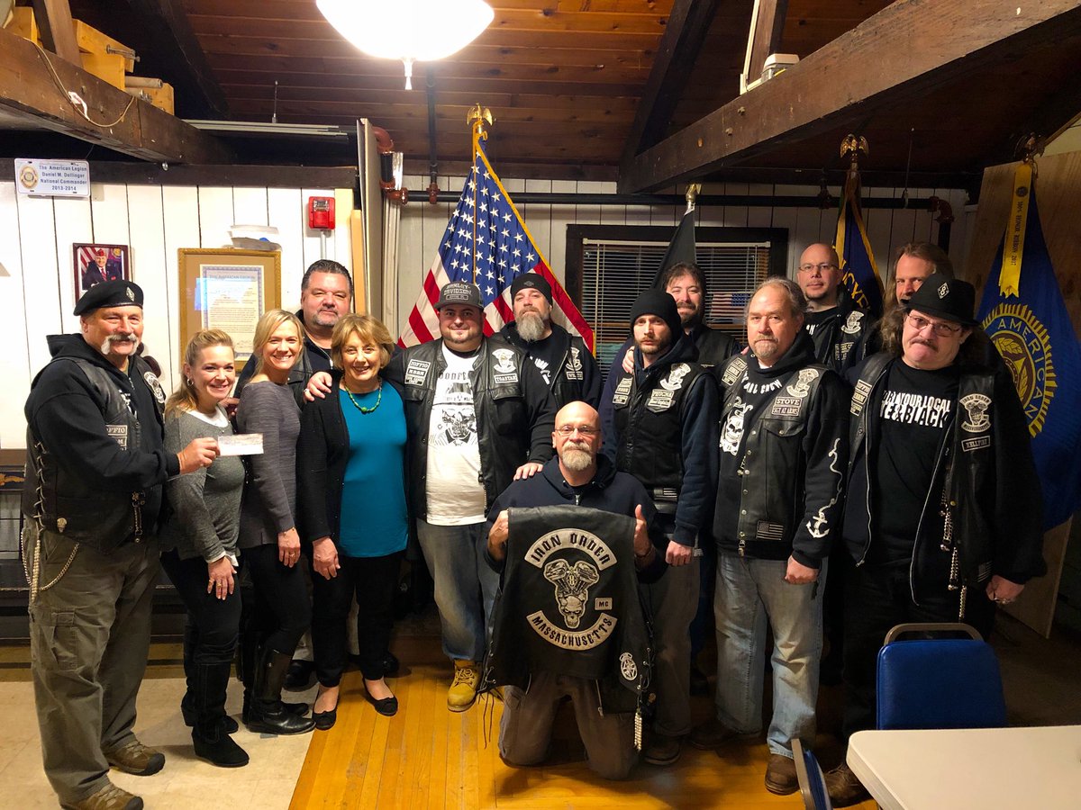 HIThelpsvets's tweet photo. Tonight we had the pleasure of attending the Iron Order Cape Cod Canal Crew meeting where they presented us with a generous donation. We’re so grateful for the #ironorder’s friendship, generosity and loyalty to our country’s veterans, military families and service members. https://t.co/myp5Xk8t6S