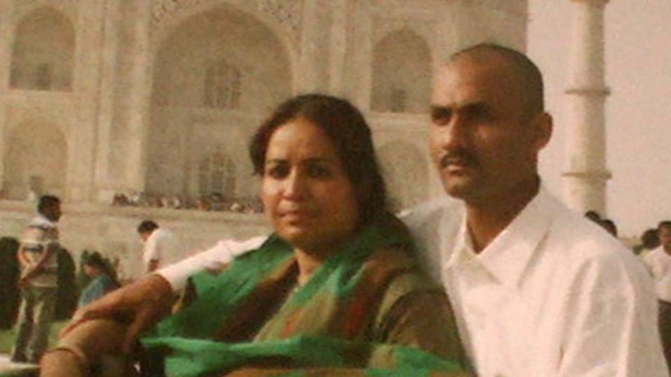 htTweets's tweet photo. Sohrabuddin fake encounter case: 29th witness who ‘saw a victim’ turns hostile https://t.co/H3k8DVXpRF https://t.co/33mFPpTEh9