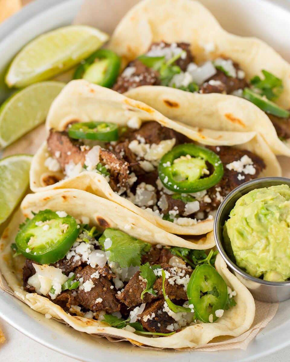 #AD You can’t go wrong with a classic. Street Steak Tacos with guacamole goo.gl/5UZuj5 #GuacWorld <a href="/Avosfrommexico/">Avocados From Mexico</a>