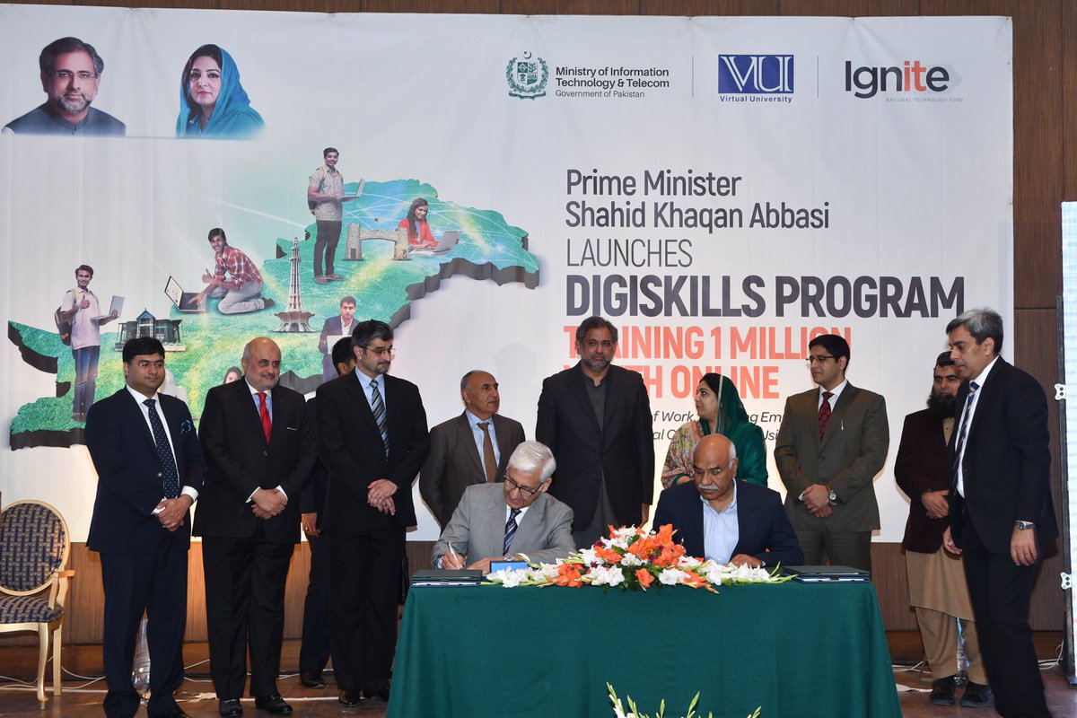 SaadGH's tweet photo. Today marks the start of a national scale journey for youth that will help prepare 1 million young people for skills of the future and jobs of the future through a virtual program. #DigiSkills 

Glad to be collaborating with @VUPakistan and @IgniteNTF to bring this to life! https://t.co/NGaa2r8iEz