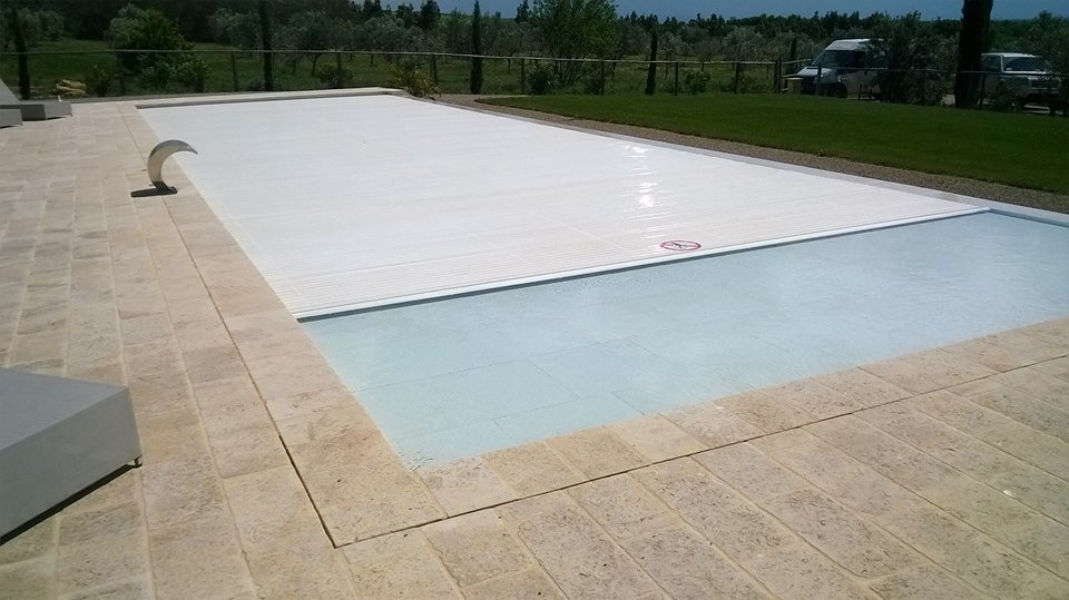 techno_pool's tweet photo. Fantastica #piscina da noi realizzata in Capalbio con #coperturaautomatica a tapparella #pool #pooldesign #designpiscina #coperturaatapparella https://t.co/sbcDxNLh02