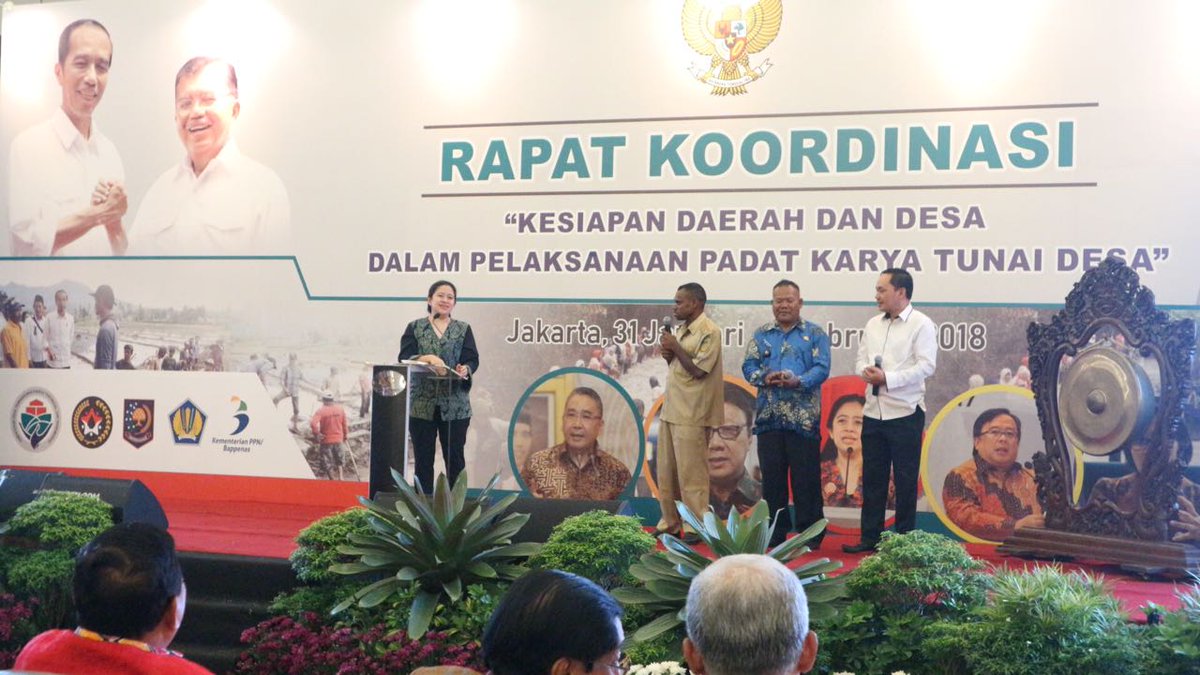 syaifulaldo1's tweet photo. #PadatKaryaTunai#
@jokowi 
@EkoSandjojo 
@KemenDesa 
@madjid_taufik 
@fahrilabalado
@ttpi indonesia
@ttpilampung https://t.co/rtCJ64tYqJ