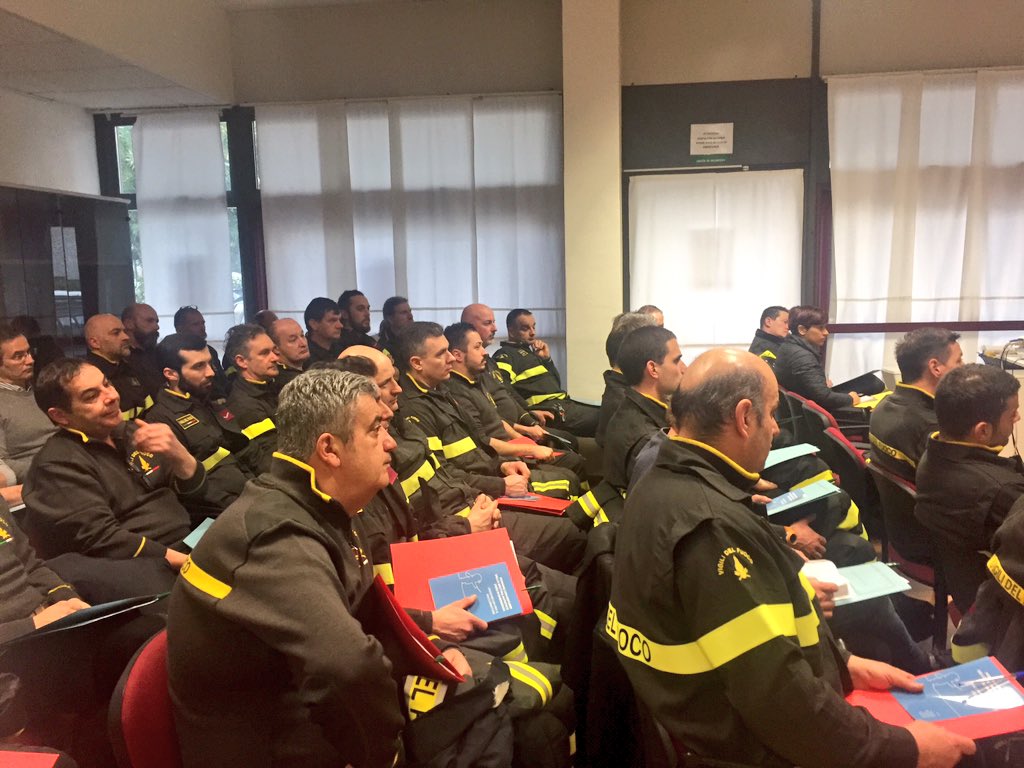 NatasciaGargano's tweet photo. A #Pordenone il primo vademecum in Europa per Vigili del fuoco dedicato al soccorso di persone con #autismo @emergenzavvf @TgrRai @TgrRaiFVG https://t.co/JGHbK1ZlOv