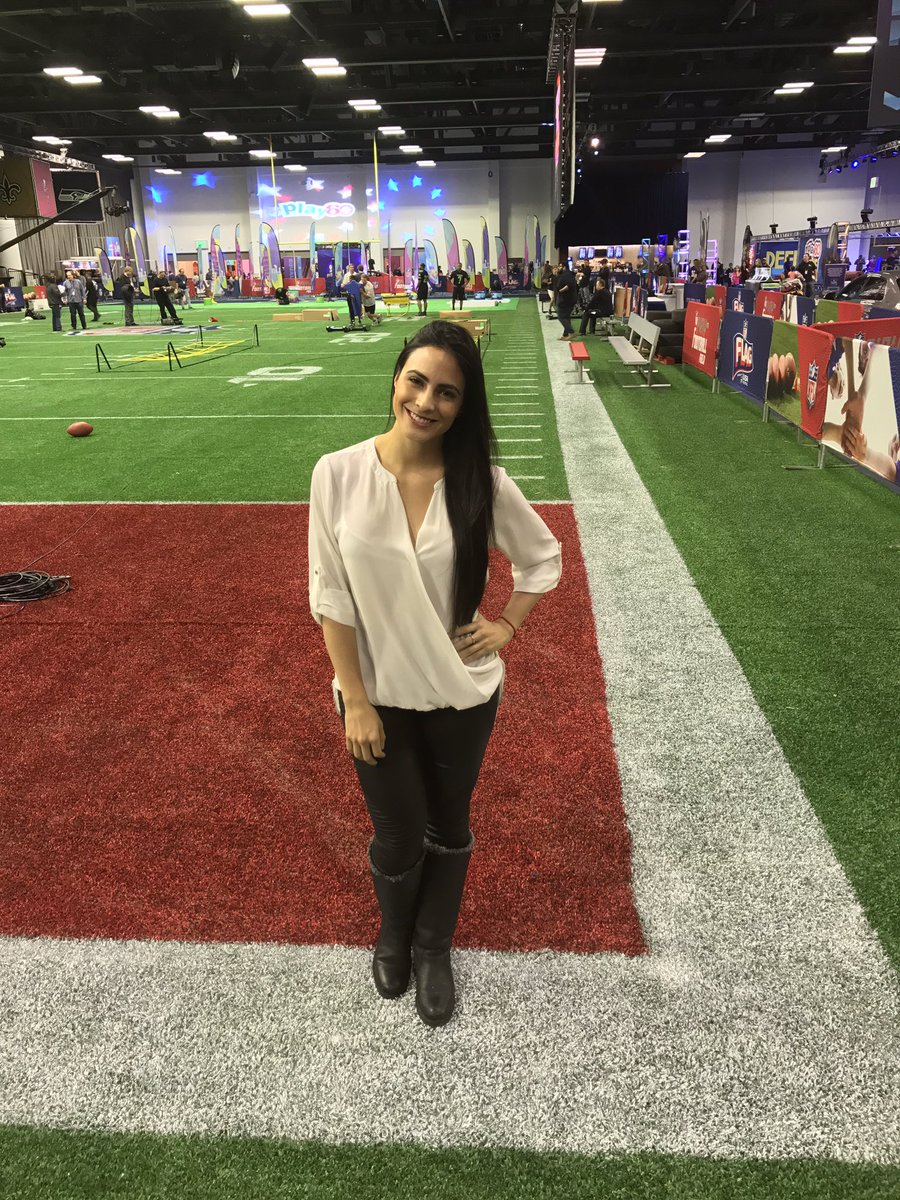 #SBxFOX <a href="/ValMarinR/">Valeria Marín</a> está preparada para darte los últimos detalles del juego entre Eagles y Patriots. 

¡En <a href="/FOXSportsMX/">FOX Sports MX</a> 📺 y App 📱!