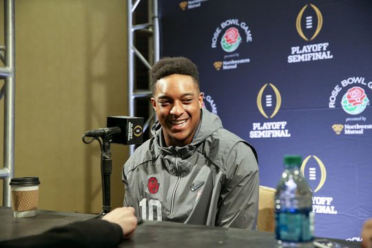 EricBaileyTW's tweet photo. Chasing an NFL dream, Chapter 2: Steven Parker (@Lil_Stevie21) won't let a flu bug stop training. He powered through much more at Oklahoma.

The former #Sooners &amp; Jenks HS DB is chronicling his pursuit of playing in the NFL for the Tulsa World this spring

https://t.co/dZUiecqnZA https://t.co/3F1cF7lyiy
