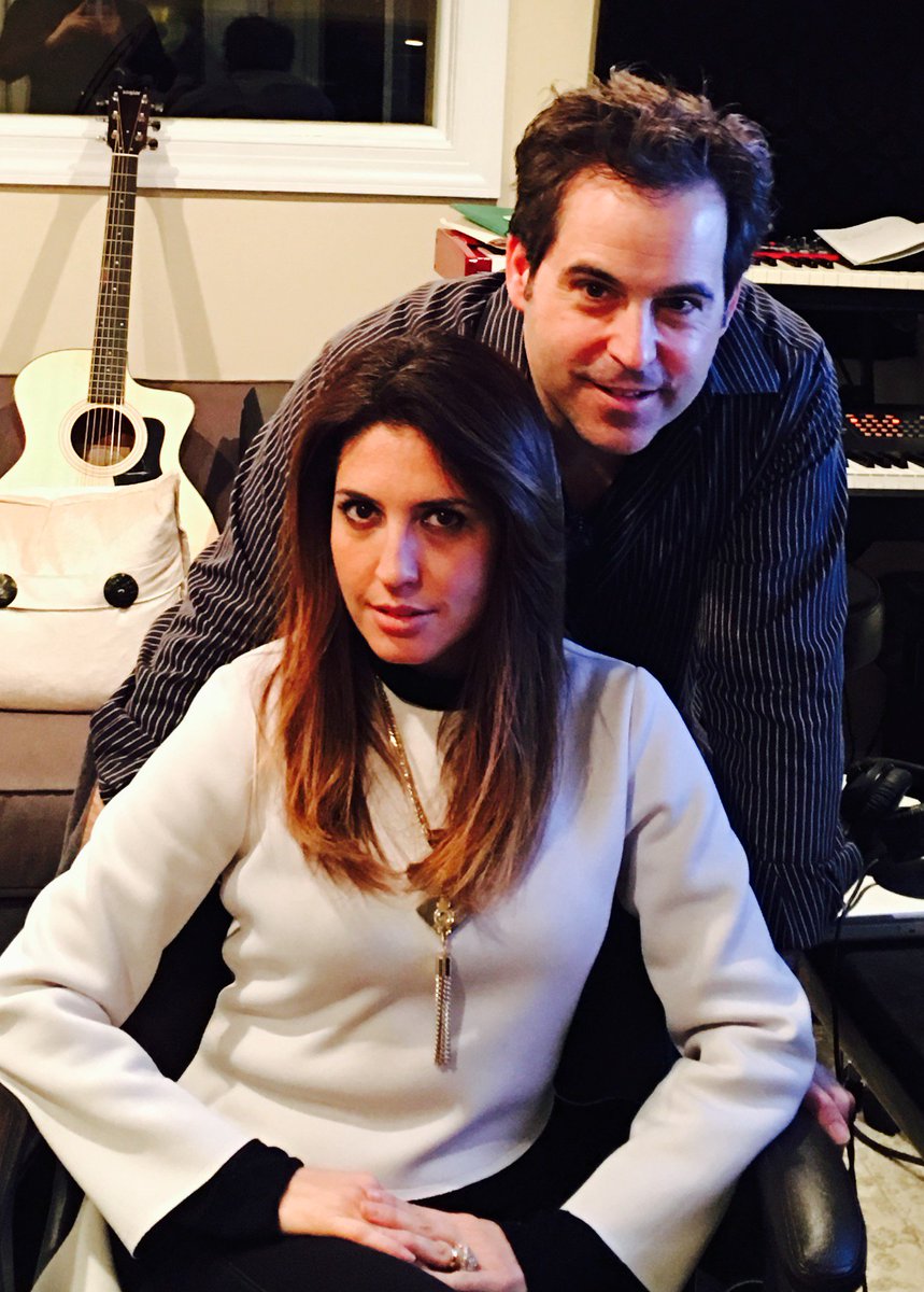 josephjamesnyc's tweet photo. Great Vocal Sessions With Arianna Bergamaschi.
#APMusicGroup
#All4USingle
#JoeVulpis
#AlexNovick https://t.co/AOhV2aaDnR