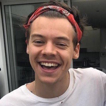 One Direction tweet media