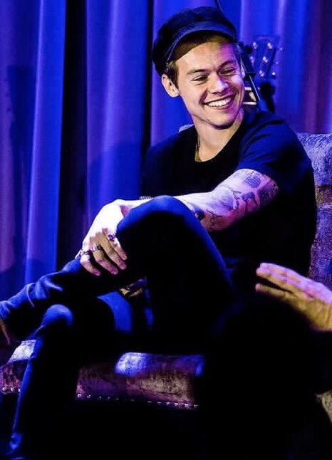 One Direction tweet media