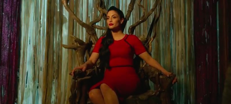 Plus Erica Cerra sitting on a throne.. It's what she Deserves