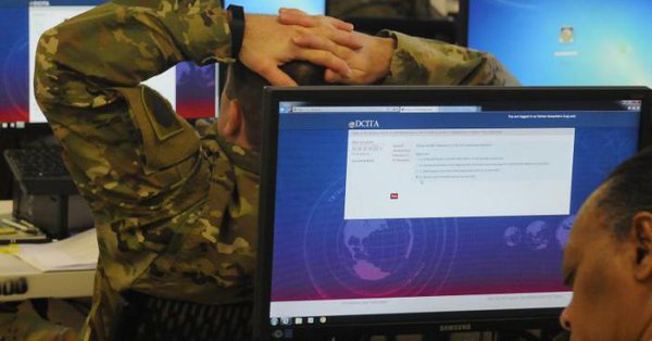 CubaMINREX's tweet photo. En lo que respecta a la competencia de #Cuba🇨🇺 para regular los flujos de información y el uso de los medios de difusión masiva, @CubaMINREX rechaza el intento de #EEUU🇺🇸 de manipular #Internet para llevar a cabo programas ilegales con fines políticos y de subversión│#CubaUS https://t.co/e8cNGrDYWm