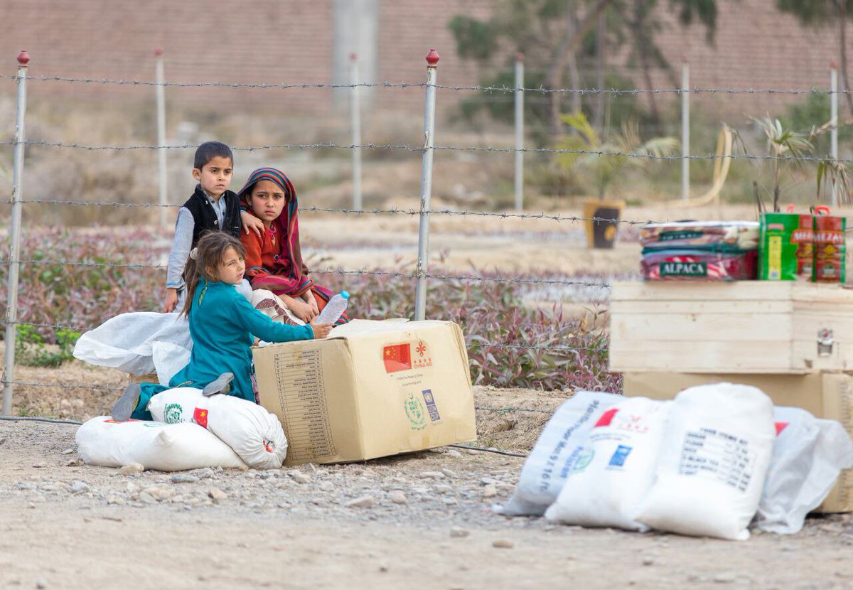 UNDP_Pakistan's tweet photo. Thanks to funding from The People's Republic of China, 56,700 people including women and children in the Federally Administered Tribal Areas #FATA have been provided with construction kits to rebuild their homes, as well as essential household items #ChineseAid #SSCooperation https://t.co/Rly5X2YHjV