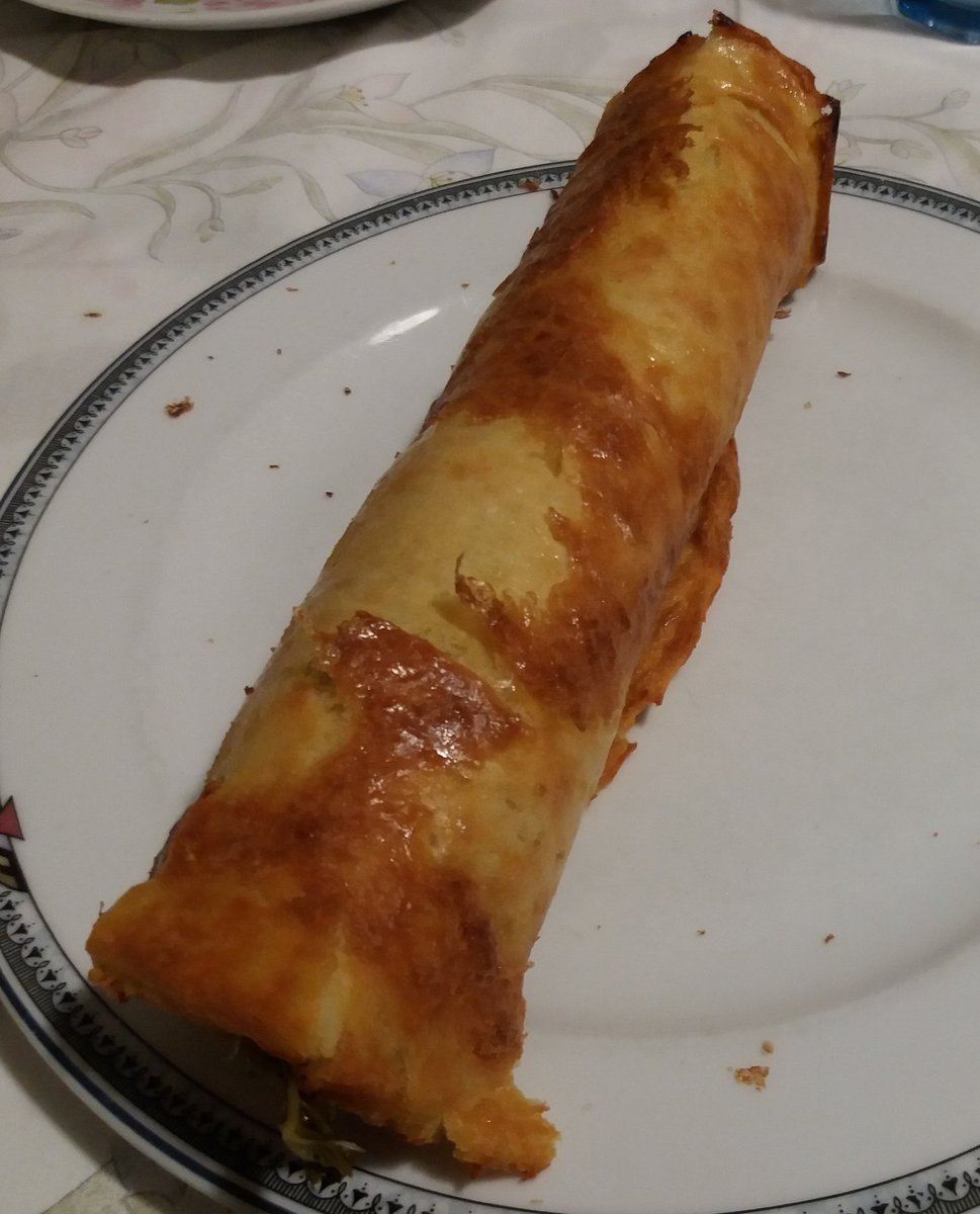 BGZLuca's tweet photo. Ecco un'idea per una #farinata di #farina di #ceci un pochino più sfiziosa.
😉👍Farcitela con
#cavolonero cotto al vapore
#salmoneaffumicato 🐟 #selvaggio 😉 un pizzico di sale qualche goccia di olio e.v.o. e un cucchiaino di senape!
🔝🔝🔝#yummy #food #glutenfree https://t.co/PJSMfkJtdv
