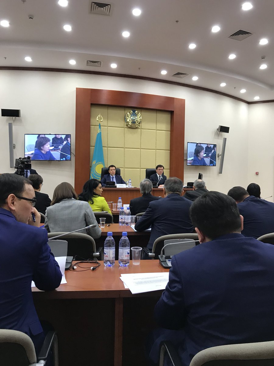 bahon01's tweet photo. Презентация закона! Нашего комитета https://t.co/UNC6J4h1Tk
