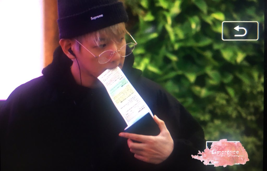 Limerence_04's tweet photo. 180201 GMP 🐶
#EXO #엑소 #Baekhyun #백현 https://t.co/A6T8WtiMKZ