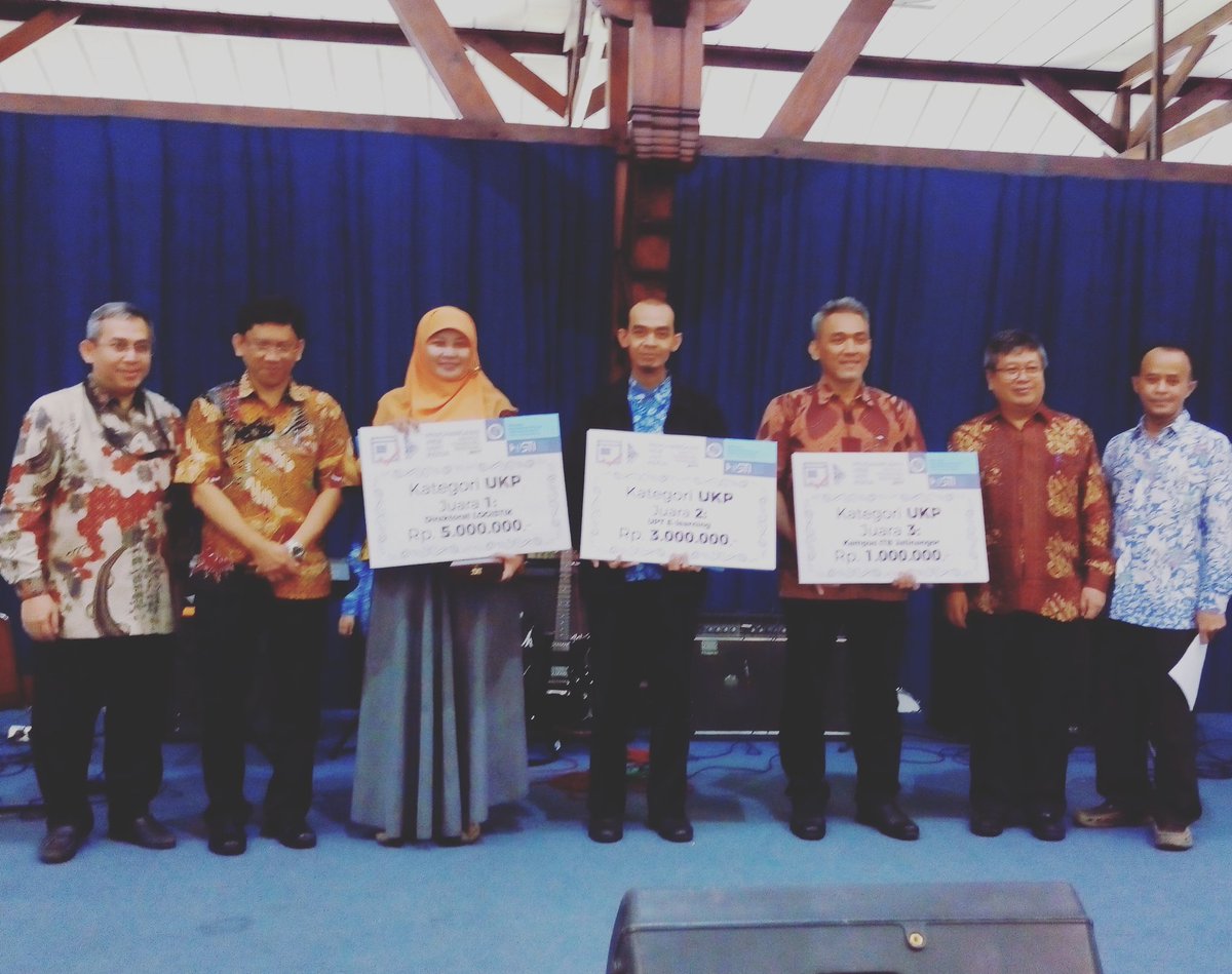 ditbangdik_itb's tweet photo. UPT e-Learning ITB raih juara 2 website unit kerja kategori UKP
#elearningnews #penghargaanwebsiteunitkerja #itbwebsiteaward
#elearning
#itbelearning https://t.co/scg6uINQAB