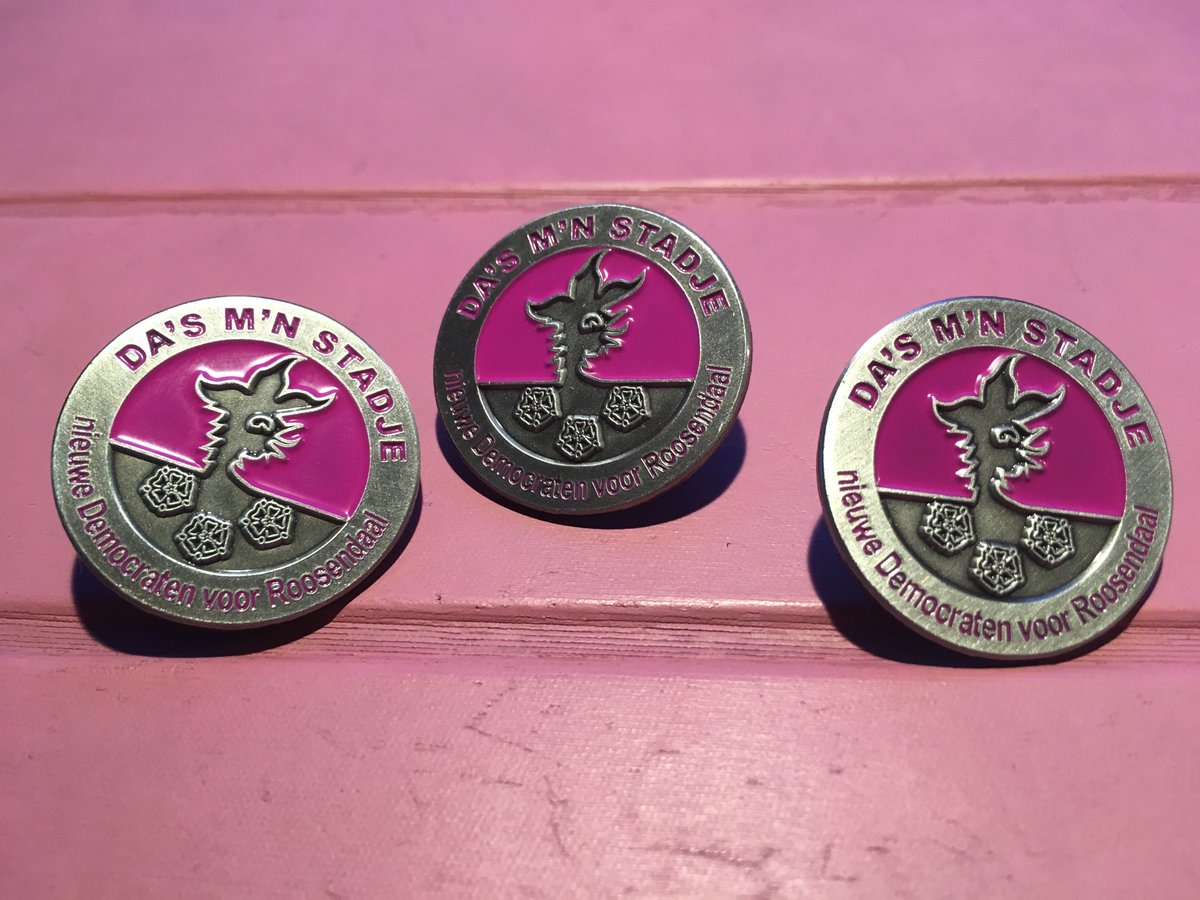 Heb jij al zo’n uniek exclusief genummerd en gratis speldje “da’s m’n stadje” <a href="/scrweb4700/">TullepetaonsNieuws</a> <a href="/BNDeStemRdaal/">BN DeStem Roosendaal</a> <a href="/franshendrikx/">frans hendrikx</a> @vvvroosendaal <a href="/gem_roosendaal/">Gemeente Roosendaal</a>