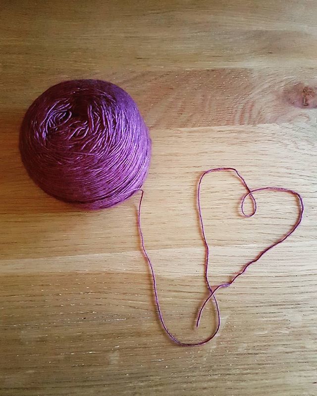 coolCocotte's tweet photo. Je me tourne vers vous (la super communauté tricot) parce que j'ai besoin d'aide. Une de mes amies est en train de se battre contre cette merde de Cancer. Jusque très récemment elle n'avait pas encore subi de perte de cheveux mais ce n'est plus le cas. J… https://t.co/KjVxFdcY8G https://t.co/ArInwPYM4a