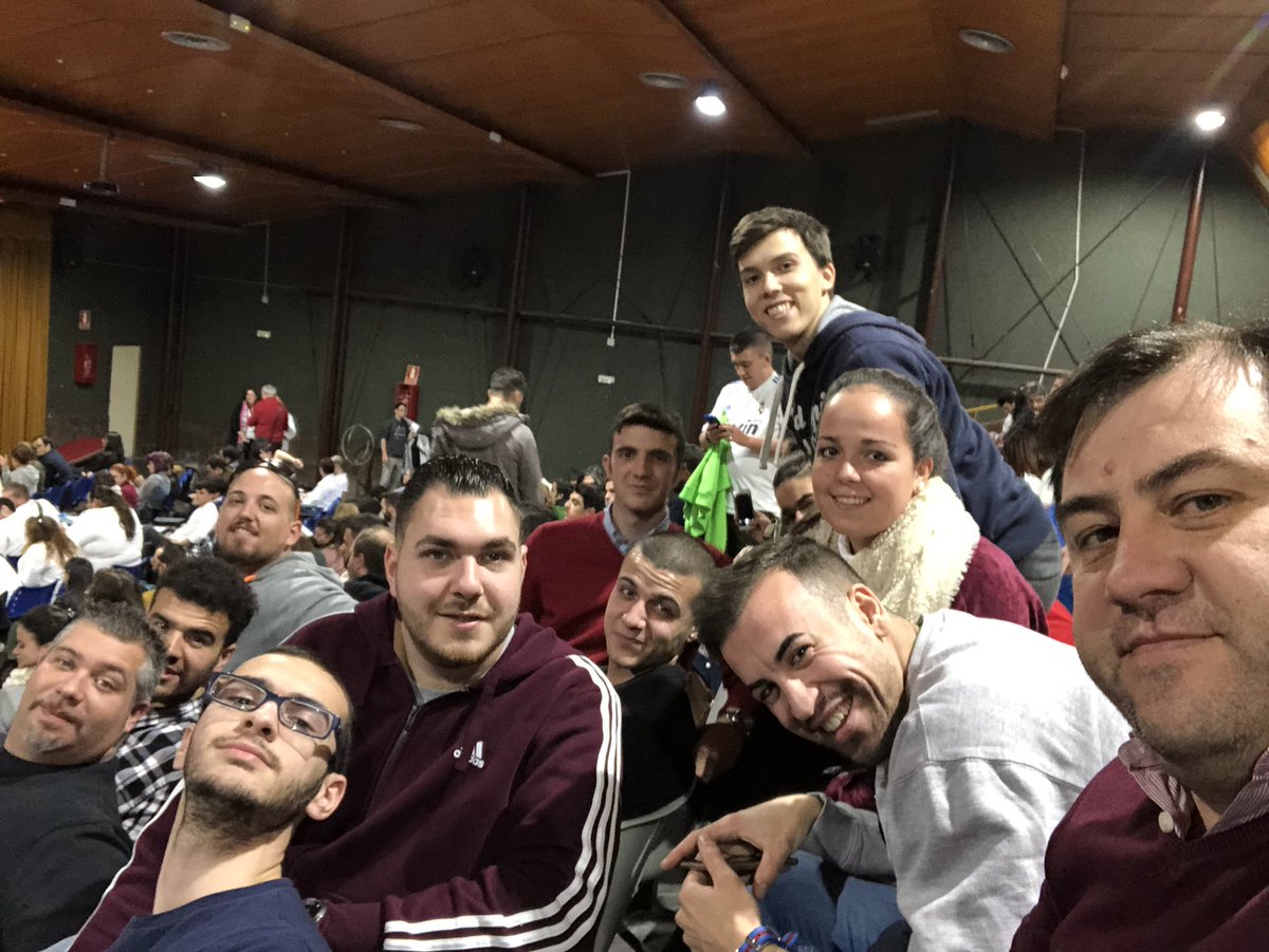 antonioeraso's tweet photo. Ciclo de dirección de cocina de escuela vedruna @ccffvedrunasev en @iesheliopolis en sus jornadas técnicas impresionantes ponencias https://t.co/T3VBN9t1wk