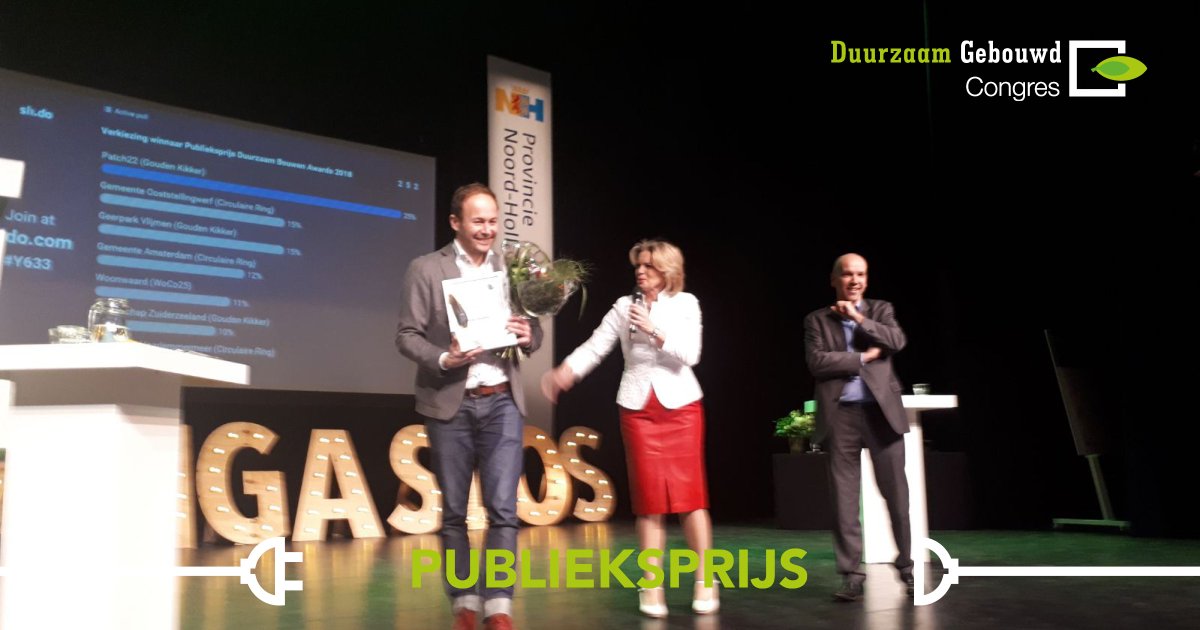Het publiek heeft haar voorkeur uitgesproken: PATCH22 wint de publieksprijs van de Duurzaam Bouwen Awards! Gefeliciteerd <a href="/ProjectPatch22/">Patch22</a> #VanGasLos <a href="/DuurzaamGebouwd/">Duurzaam Gebouwd</a> <a href="/DGcongres/">DGcongres</a> <a href="/NLDuboAwards/">NL Dubo Awards</a>