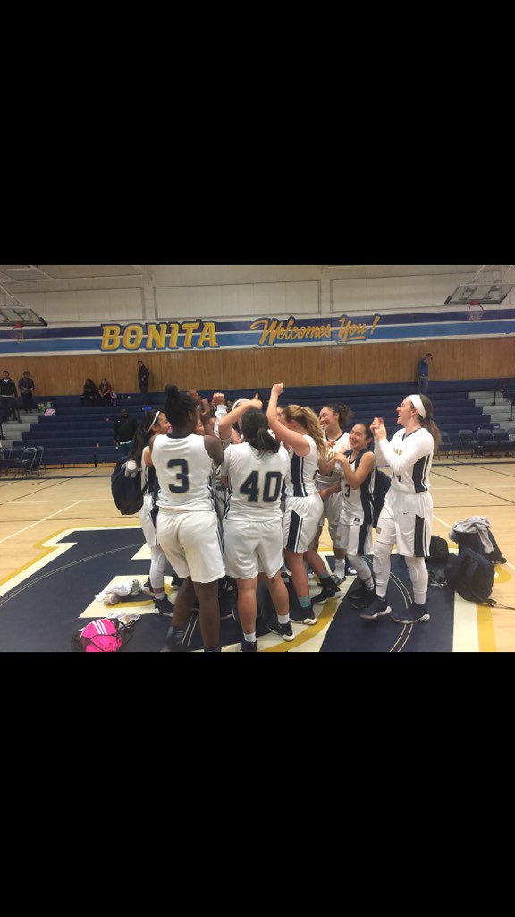 BVHBarons's tweet photo. Lady Barons 🏀🏀🏀 with another big win over Mater Dei 72-62. #BaronPride #respectthecrown @SUHSDAthletics1 @BVHS_ASB https://t.co/4Csu7B7Uny
