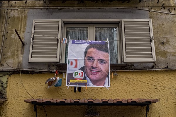 alessiopaduano's tweet photo. A poster representing Democratic Party leader and candidate Prime Minister Matteo Renzi.

#photojournalism #archive #Renzi #PD #democraticparty #partitodemocratico #matteorenzi #vote #italianelection  #internazportfolio #lespresso #sternmagazine #theguardian #bbc #washingtonpost https://t.co/GO43UFfP87