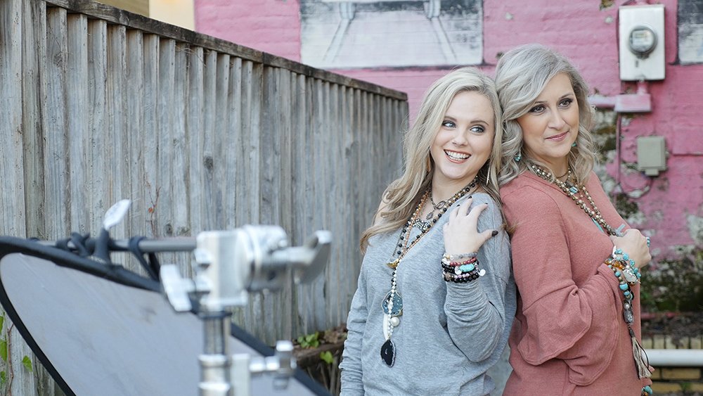 HumorMeAlready's tweet image. Rosa Lee Boutique in Anniston, Alabama. Watch the video at dld.bz/gwhjX