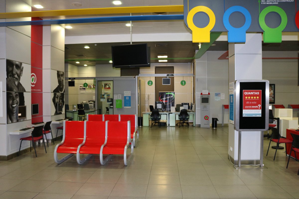 LabX_govpt's tweet image. Research to understand #userexperience at Faro #CitizenShop! 

#LabX #WithCitizens #InnovGov