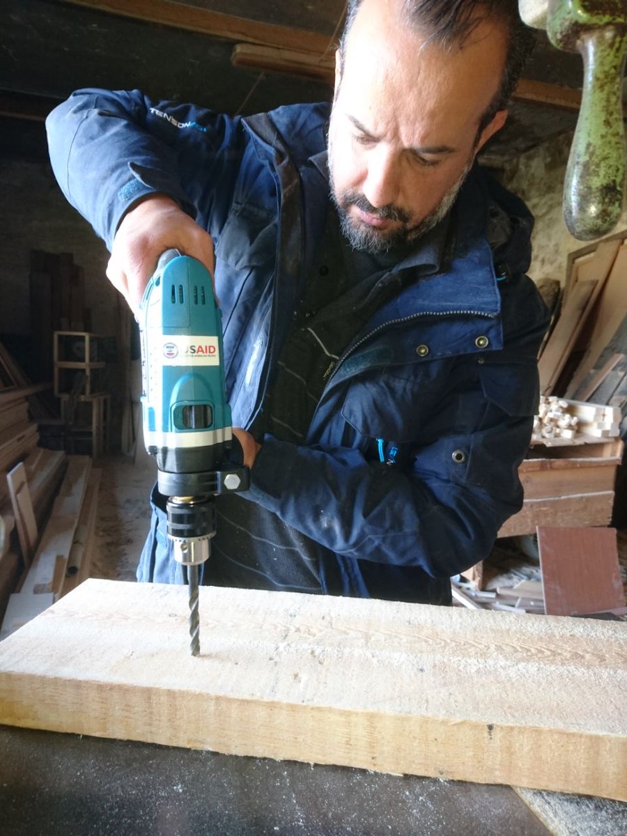 Leb_LIFE's tweet photo. How does the #USAID @Leb_LIFE project contribute to improve economic opportunities for under-served recipients of #microfinance services in #Lebanon? Check out the story of our beneficiary Toni Malkan on #LIFELeb #Facebook page https://t.co/j7ajarl4cr #USAIDTransforms https://t.co/ewB7V24FKN