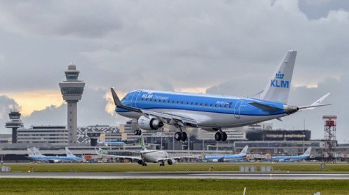 KLM Cityhopper welcomes 43rd Embraer klmf.ly/2nqFueA