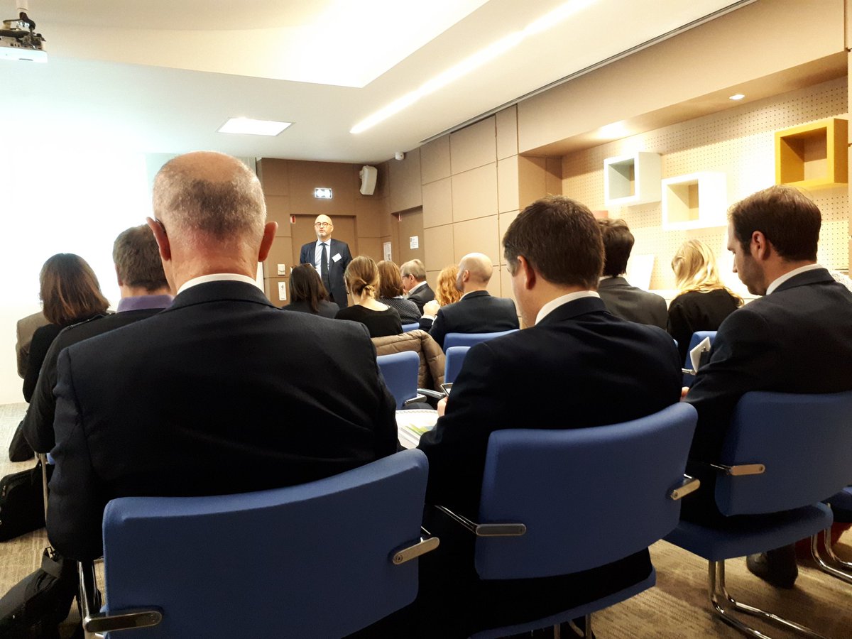 NAPFgrandouest's tweet photo. Ce matin Conférence "#Actualités #Juridiques des #sociétés #cotées avec @euronext #DhoirBeaufreAssociés et #middlenext. @realites @GroupManitou @UbisoftFR @MDM_FR #tipiak @fboiffin @jmpicaud61 https://t.co/LIxecJjKBU