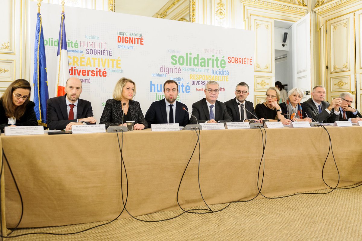 SebLecornu's tweet photo. Lancement ce matin du groupe de travail #méthanisation
👉« La filière est prometteuse puisqu’elle crée de l’emploi, améliore le revenu des agricultureurs et permet de verdir une partie du gaz que nous consommons. Rendez-vous au #SIA2018 pour des 1ères mesures » #ENR #Agriculture https://t.co/B4VjU6Jffk