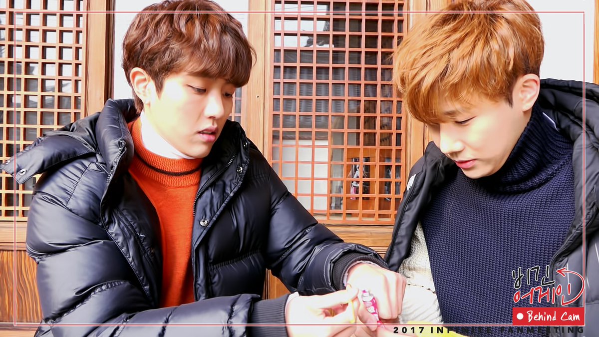 Official_IFNT's tweet photo. [#INFINITE] #인피니트 카카오톡 이모티콘 비하인드! 인 줄 알았다면 경기도 오산!😆 오늘은 비긴어게인 촬영 비하인드 영상을 데려와찌요🤔 추억의 풍선🎈 불기 놀이에 빠진 잉피 초등학교 학생들🏫

#유치뽕짝_삼인방의_추억의_풍선🎈불기
#내용이_궁금하다면_인피니트_채플_꼬고✌ https://t.co/c5GKHw36Cc