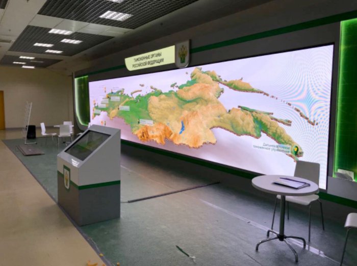 simfosoft's tweet image. Разработанный нашей компанией - программное обеспечение для управляющего сенсорного стола и видеостены на международной выставке «Таможенная служба-2017»