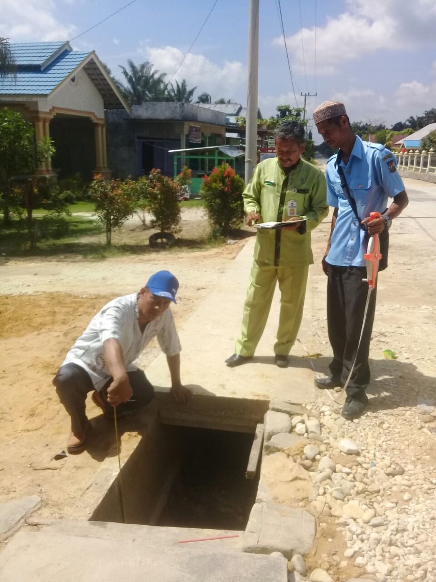 MrYoesoef's tweet photo. Musyawarah desa sangat penting dlam perencanaan pembangunan desa
#Padat karya tunai harus di lakukan swakelola,Manfaatkan sumber daya alam,Tenaga kerja, dan Teknologi lokal desa
@jokowi @EkoSandjojo @fachrilabalado @Adrianto71 @SherlyArianty @Nahara_ST @irmankalampayan https://t.co/Qt2zK8YoA7