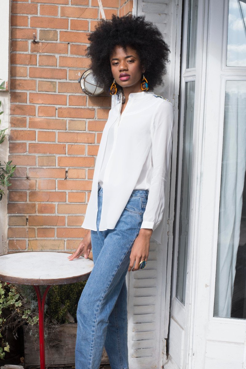 Soldes : notre pièce coup de coeur du jour 

La chemise Aurora : l'intemporelle wax et soie ! En blanc et en noire, exclusivement à -30% jusqu'au 20 février

#afroparisien #slowfashion #Solidaire 

sinaiyaba.com/produit/chemis…