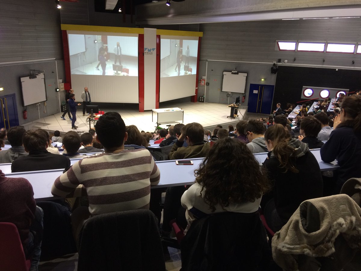 AnneLichte's tweet photo. Amphi comble pour le séminaire créativité de @IMTMinesAles avec @enscmchimiemtp #esbama https://t.co/BboN3rNfVs