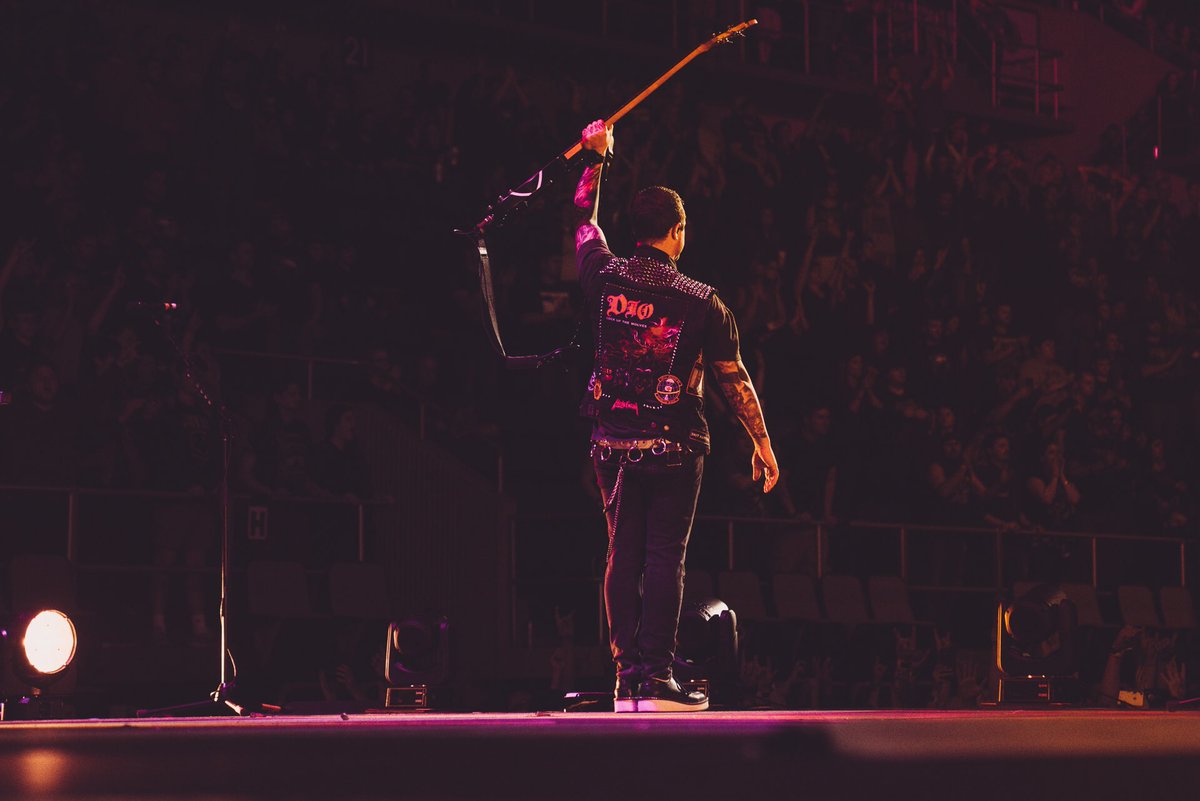 TheOfficialA7X's tweet photo. Thank you Biloxi, it was great to be back in Mississippi. #thestageworldtour #avengedsevenfold 📷:@rafacore https://t.co/Rye6A4SWxk