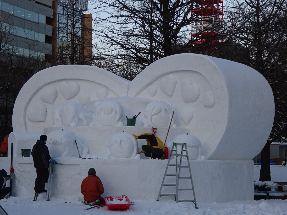 えぞりす 73 در توییتر 制作中のラブライブ サンシャイン 雪像 大通7丁目で制作中のaqoursの雪像です 今回は寝そべりぬいぐるみデザインの様です 制作用のイラストや粘土模型の様な物もありました さっぽろ雪まつり えぞりす 73 در توییتر 制作中のラブライブ サンシャイン 雪像 大通7丁目で制作中のaqoursの雪像です 今回は寝そべりぬいぐるみデザインの様です 制作用のイラストや粘土模型の様な物もありました さっぽろ雪まつり