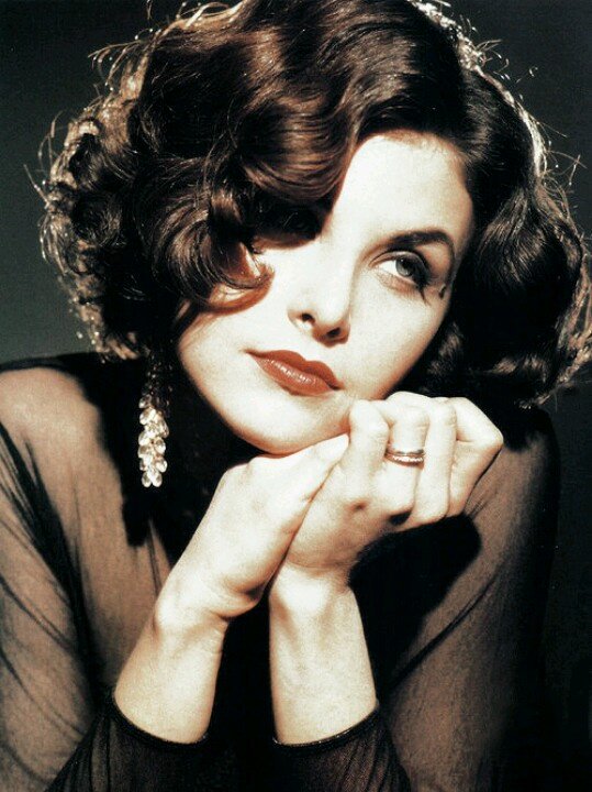 Happy Birthday, Sherilyn Fenn! Support Sherilyn\s legal battle here:
 