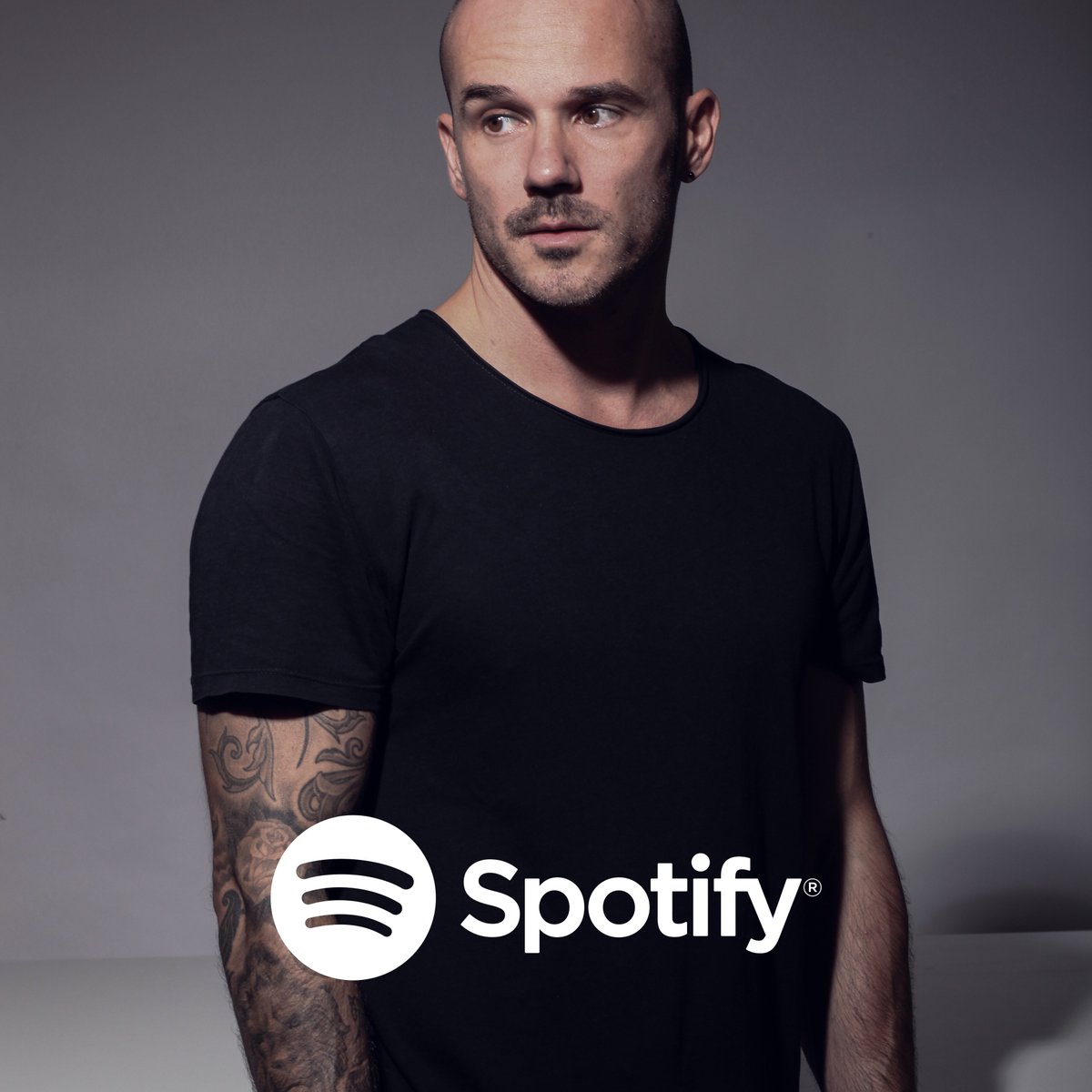 viktoryum's tweet photo. You can follow me on @Spotify  where you can find all my tunes by now and also I'm gonna be updating weekly MY PLAYLIST where you can find and listen selection of my favourite tunes at the moment 🥁🥁🥁  #Spotify #housemusic #Techhouse #ressless https://t.co/v86lqUaENn