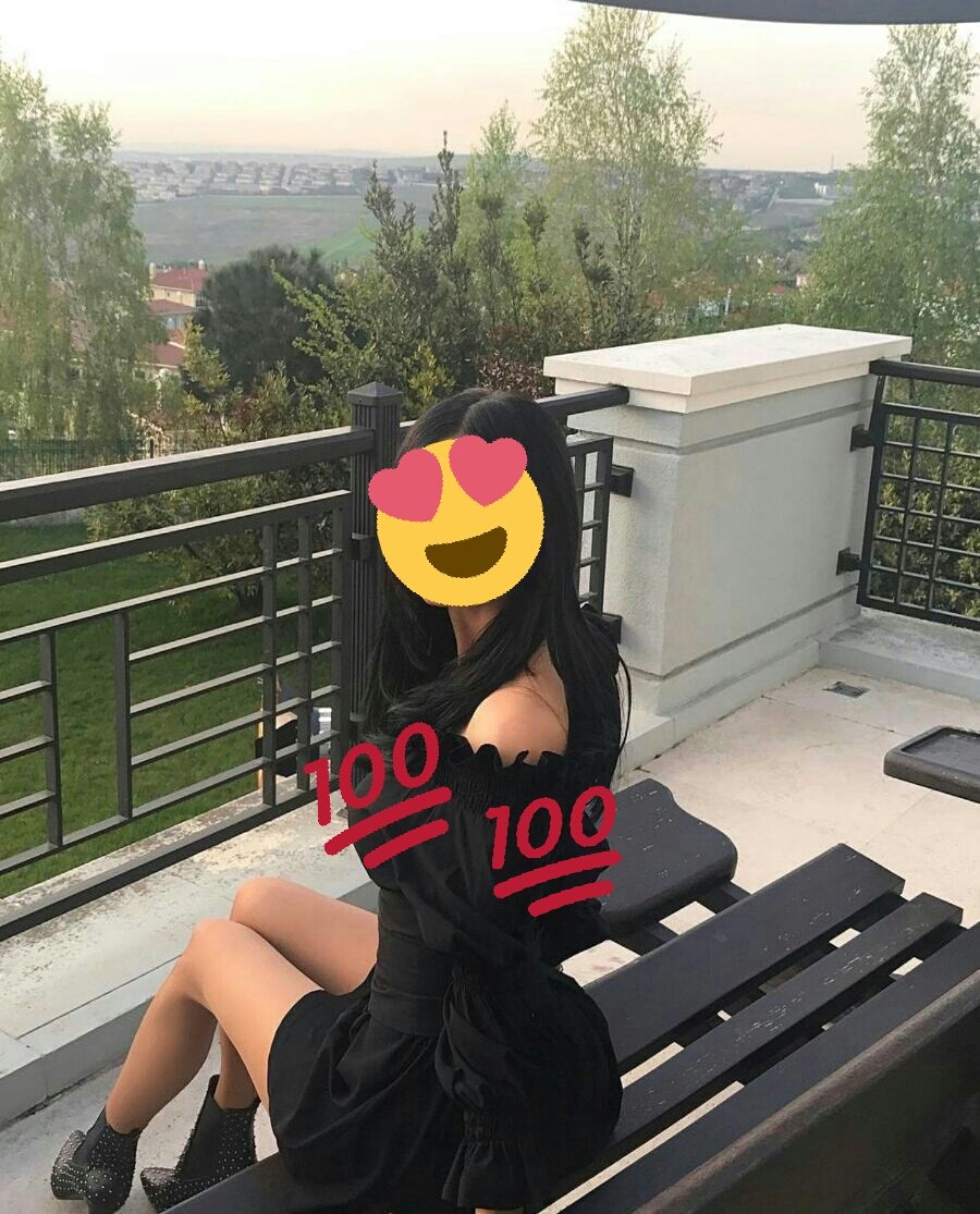 Gunaydinnn bugun hava cok guzel musmutlu bir gunu olsun✌💕 %100 leri gozunuze sokuyorum artk fotograflarimi calmayin diye!